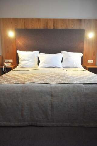Гостиница AmberSeason Зеленоградск Двухместный номер с 1 кроватью или 2 отдельными кроватями и видом на море-1